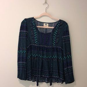 Navy blue patterned blouse